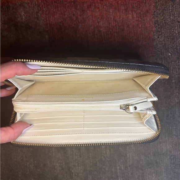 NEW! Kate Spade Whitaker Place Nisha Quilted Leather Zip Around Wallet - Picture 8 of 10